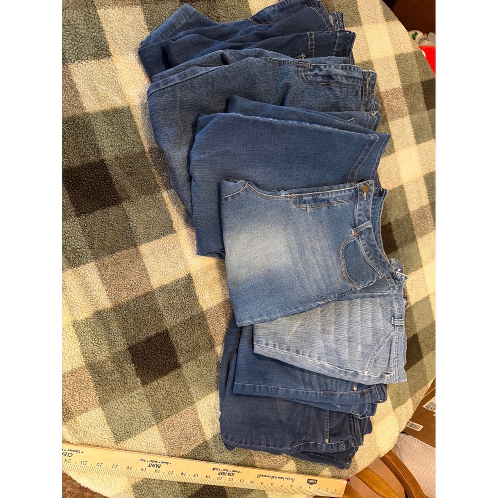Lot of 7 Gloria Vanderbilt‎ & NY&Co Women Blue Denim Capri Jeans Bundle Size 14
